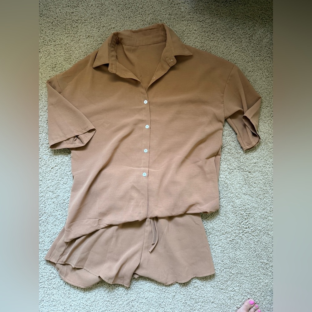 Amazon set- camel color- size small